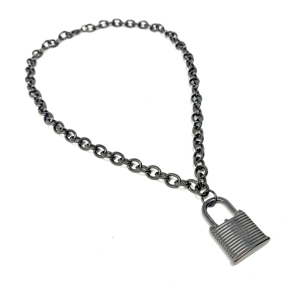 New Free People Black Silver Chain Lock Necklace - Picture 4 of 5